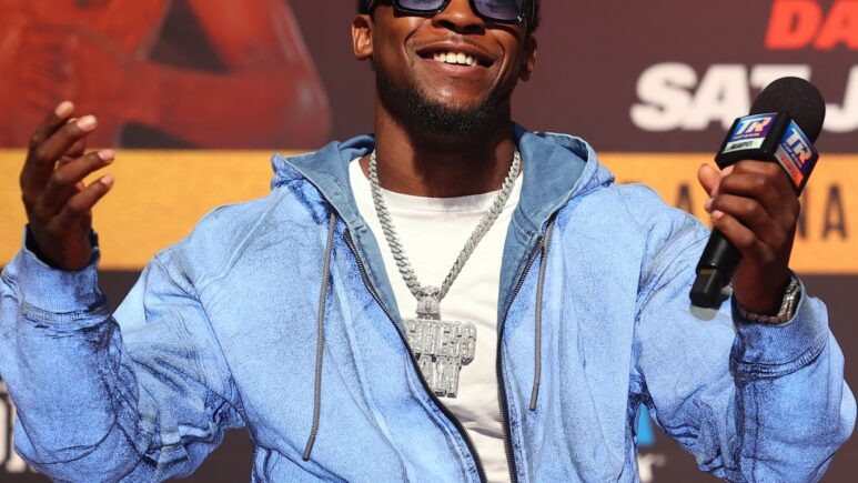 Richardson Hitchins Criticizes Keyshawn Davis' 'Matchmaking,' Citing Questionable Opponent Selection For WBO Title Defense