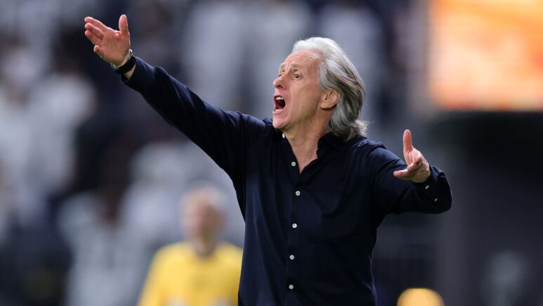 TOPSHOT-FBL-AWARD-BALLON D'OR-2024